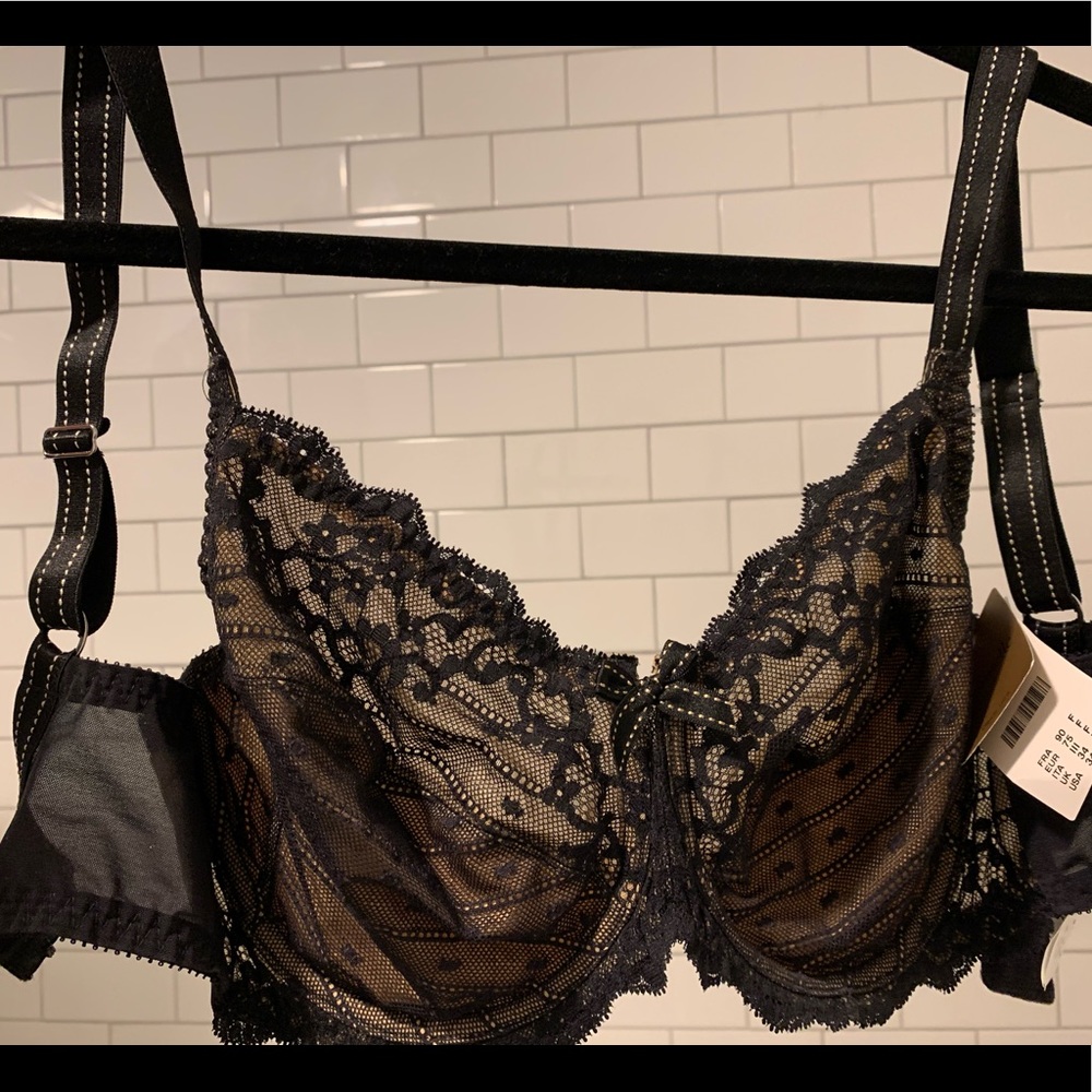 Chantelle 34DDD NWT Black lace